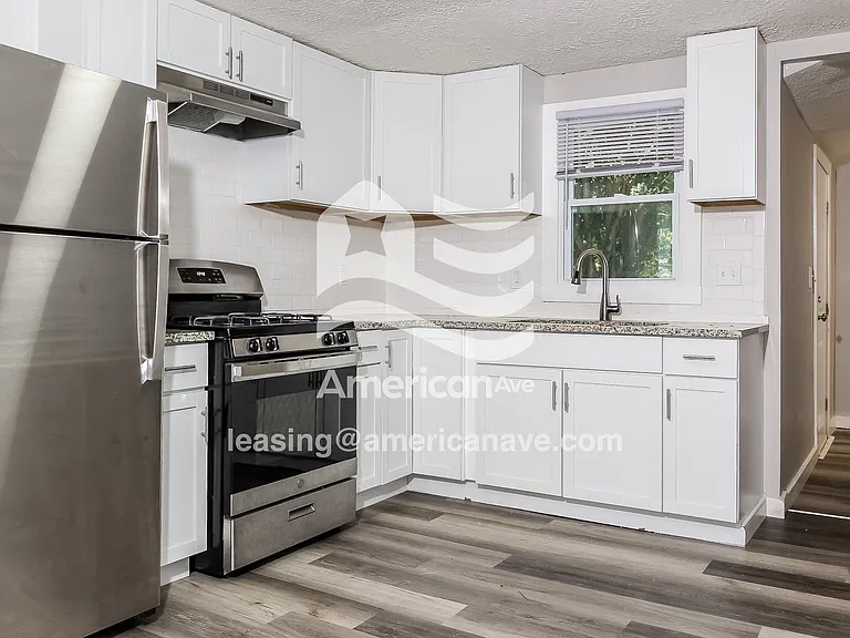 943837_005_wm_-_kitchen_13184284.jpg