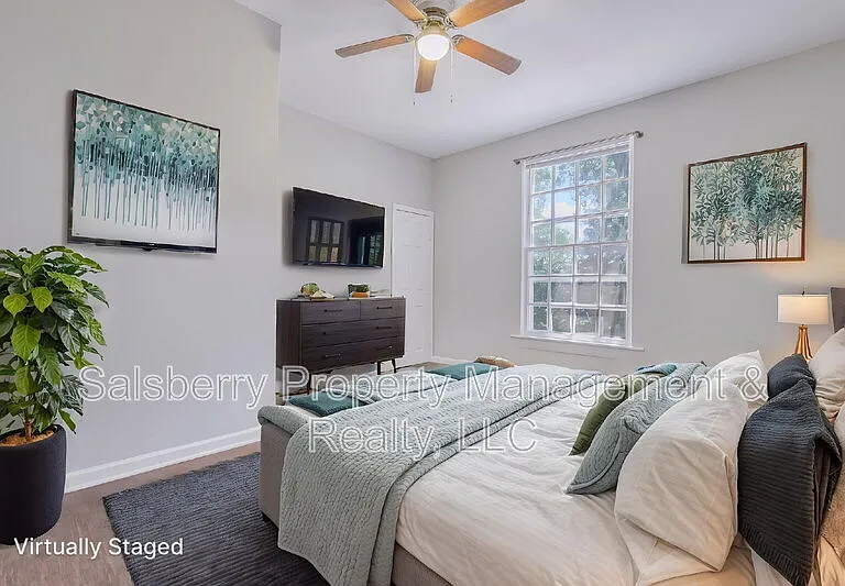 107 Windsor Ct — Photo 16