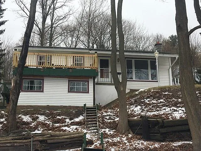 218 Steuben St photo 1