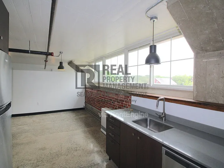 710 Main St #3-C — Photo 1