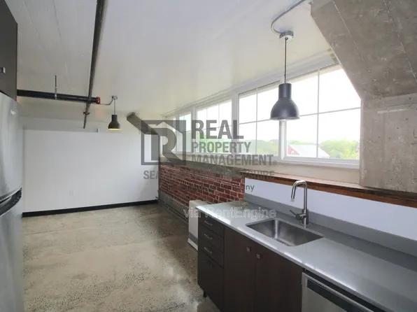 710 Main St #3-C, Rollinsford, NH 03869