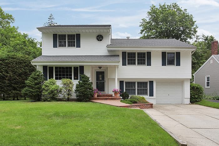 1st image of 23 Linden St