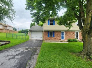 110 Miller Rd, Akron, PA 17501