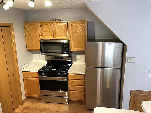 10025 Russell Ave N #11 — Photo 6