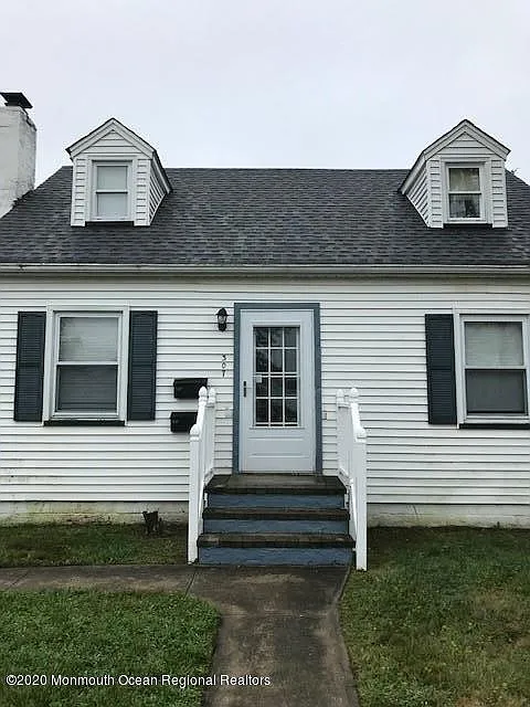 307 Franklin Ave photo 1