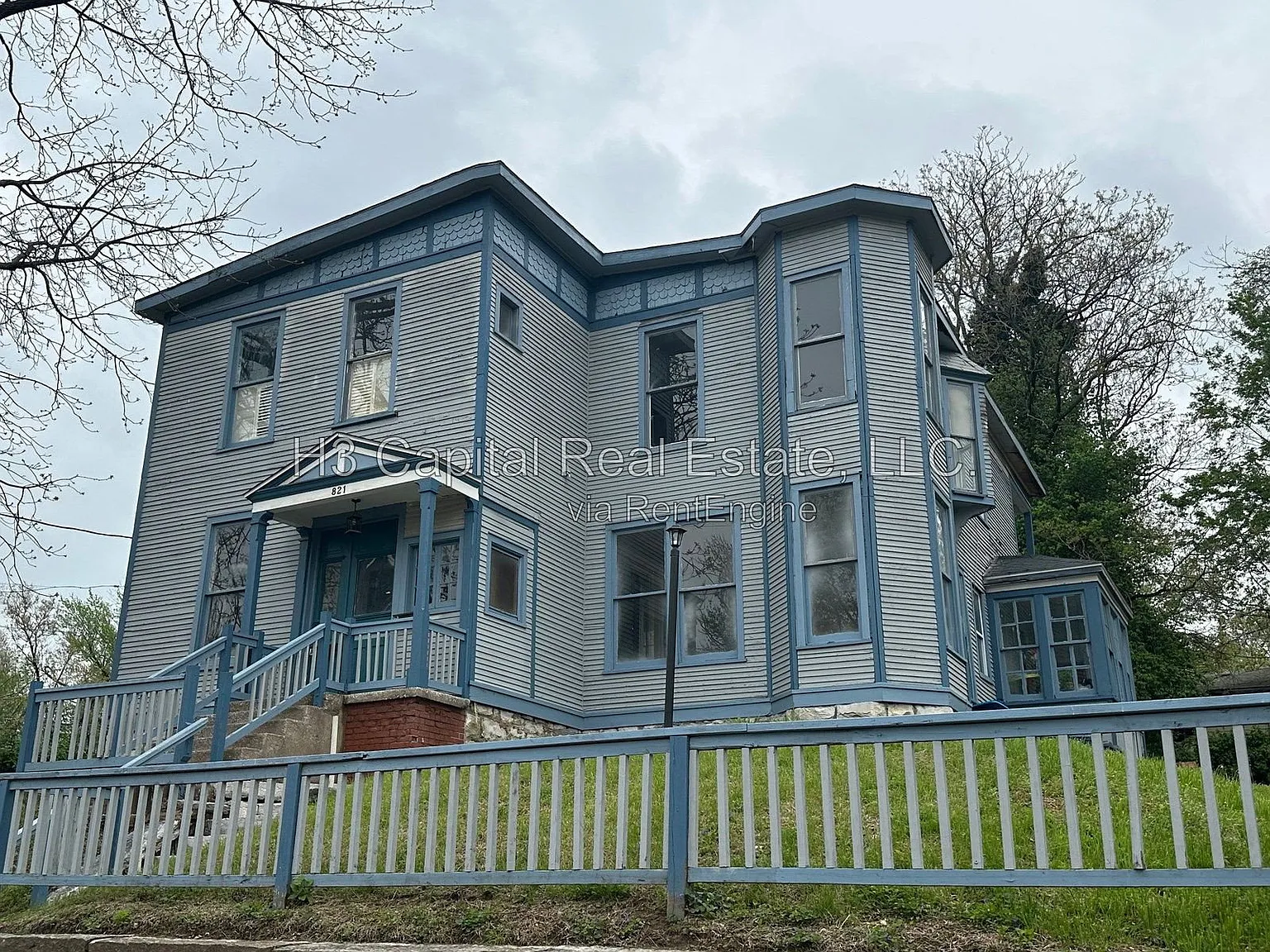 3 bed, 2.0 bath, $1,500 — Photo 1