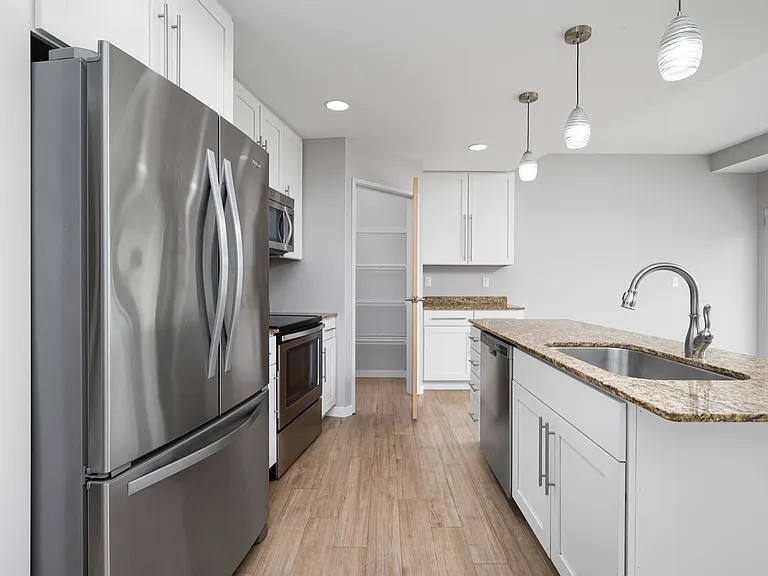 5. Boulder H1 - Kitchen_Reverse 5. Boulder H1 - Kitchen_Reverse