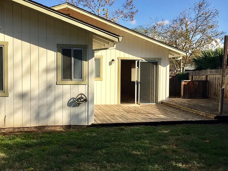 2739 Ceres Ave — Photo 8