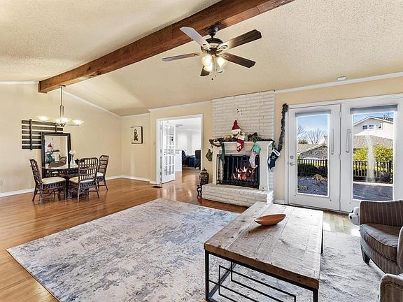 4th image of 207 Becky Ln
