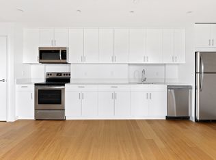402 E 118th St #7G, New York, NY 10035