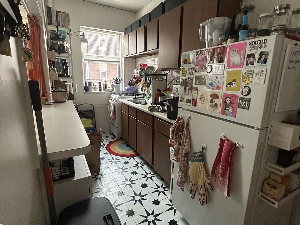 1st image of 229 Kelton St #7D