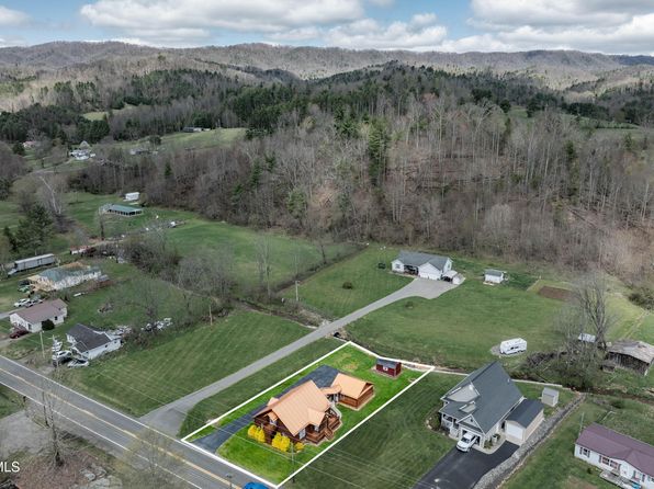 2160 Highway 421 N, Mountain City, TN 37683