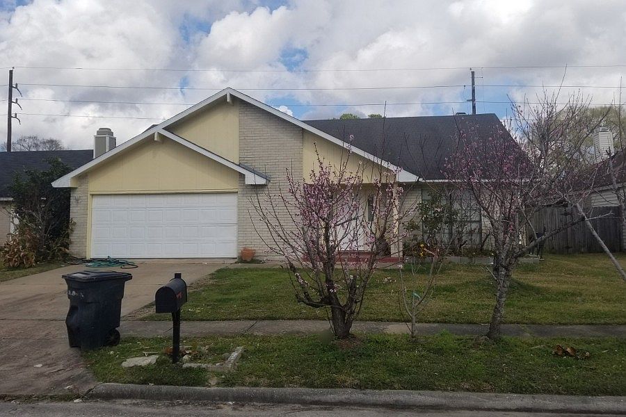 1st image of 5538 Fair Forest Dr