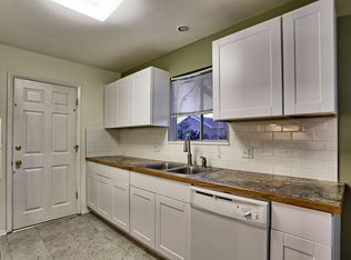 1137 Timber Ln, Fort Collins, CO 80521