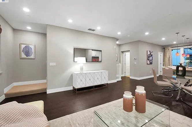 3132 Aran Way — Photo 9