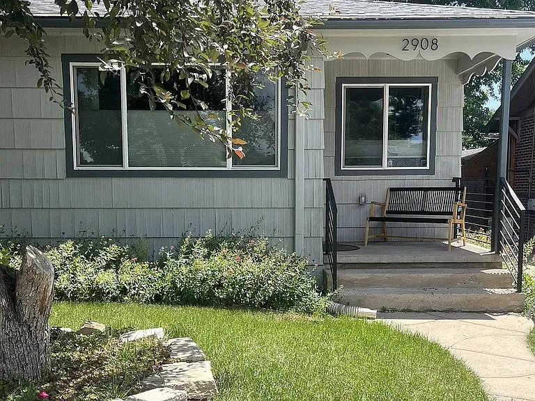 2908 Eaton St — Photo 2