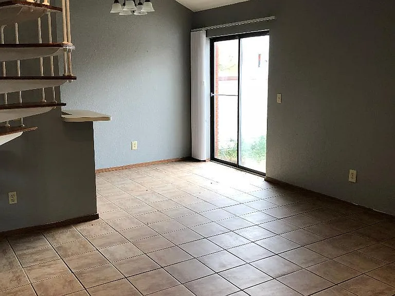1932 E Lindsey St #126 — Photo 2