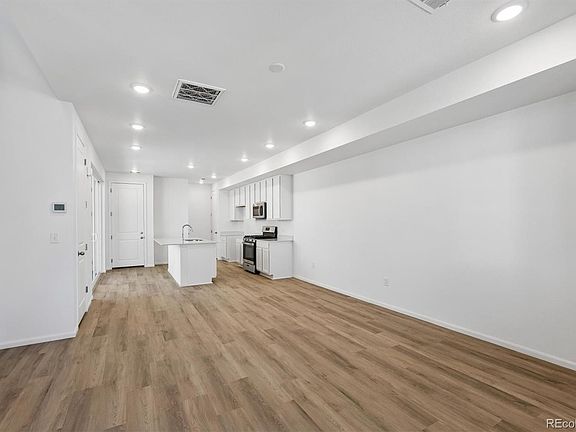 5th image of 542 Pagosa Street