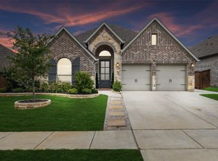 1113 Bridle Path Dr, Aubrey, TX 76227