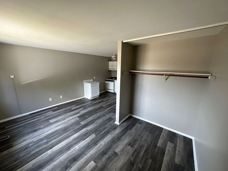 1st image of 333 Coolidge Ave #4