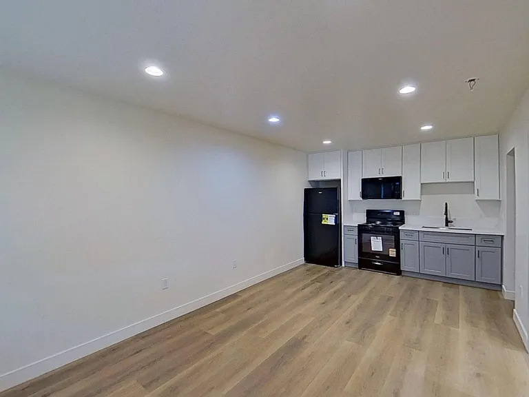 829 N Garfield St — Photo 20