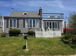 15 Elizabeth Rd, Narragansett, RI 02882
