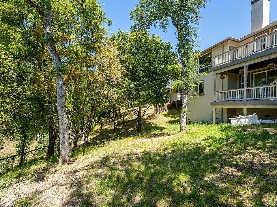 1st image of 2520 Bartlett Court