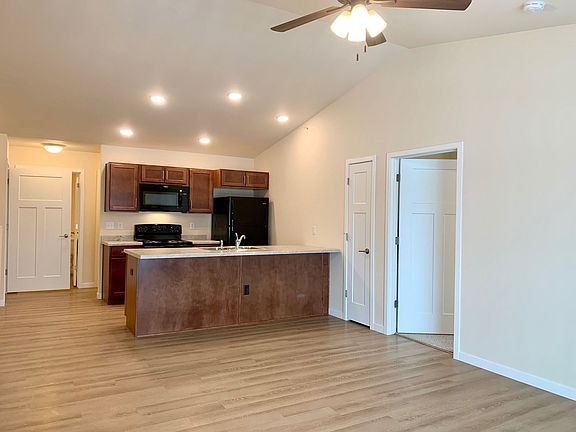 4th image of 5863 Chapin St #5859-18