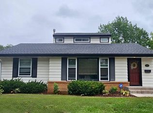 509 5th Ave S, Hopkins, MN 55343