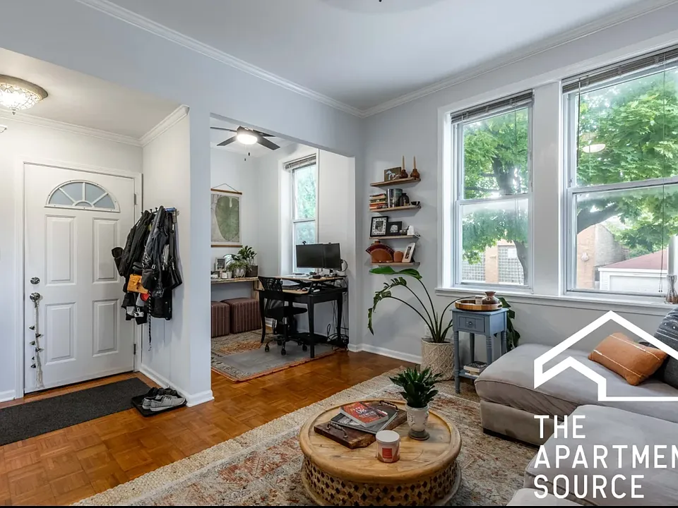 2223 W Wellington Ave #1F
