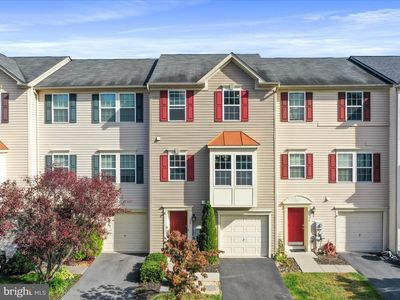 78 Tidewater Ter, Falling Waters, WV, 25419