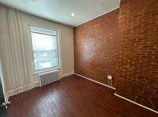 2311 Christian St APT 1F, Philadelphia, PA 19146