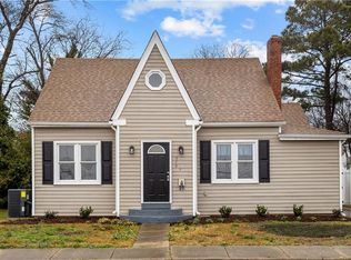 370 Ridgewell Ave, Norfolk, VA 23503