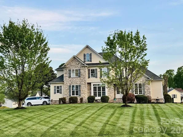 2509 Stoneview Ct, Denver, NC 28037
