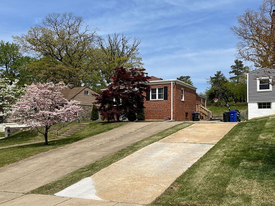 2nd image of 6132 Montrose Rd