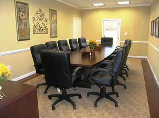 141 Friends Ln, Newtown, PA 18940