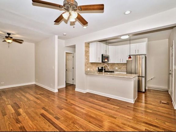 5th image of 3514 N Hamlin Ave #1
