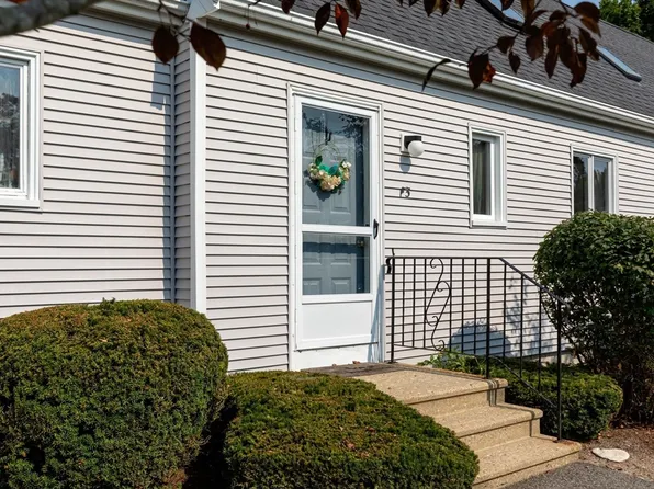 52 Liberty St APT F3, Plymouth, MA 02360