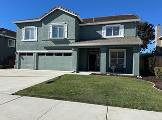2110 Glenview Dr, Hollister, CA 95023