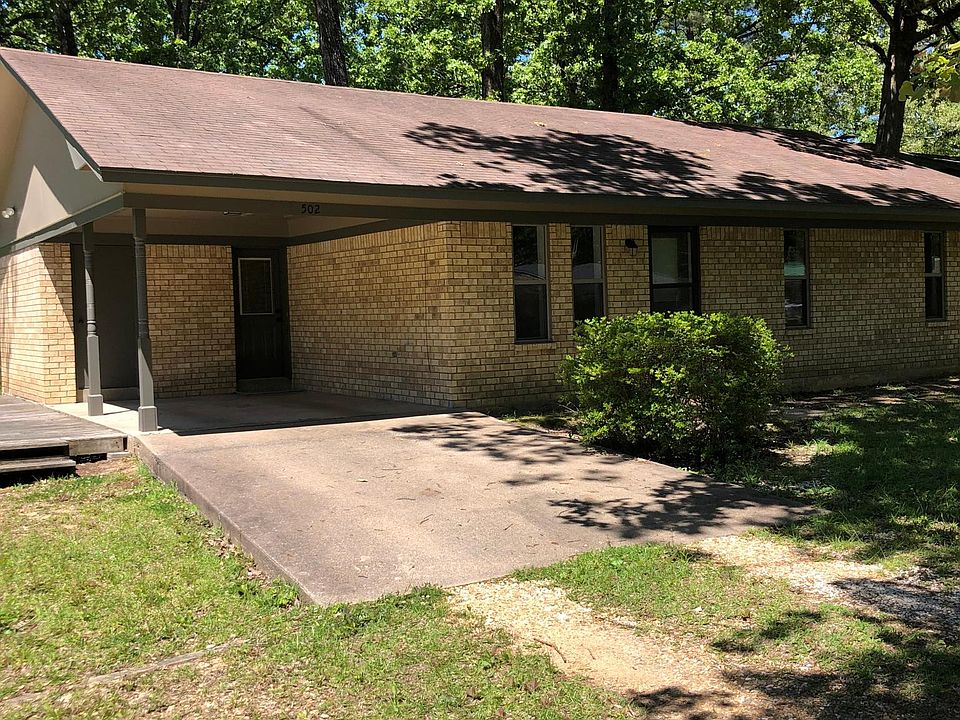 1st image of 502 E Bobbies Cir