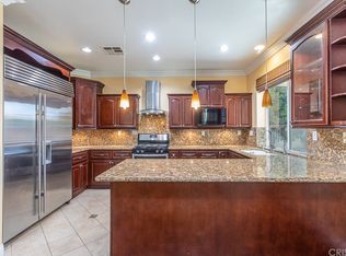 8231 Chamberlain Ln, Reseda, CA 91335