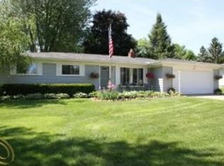 549 Broad Meadow Blvd, Oxford, MI 48371
