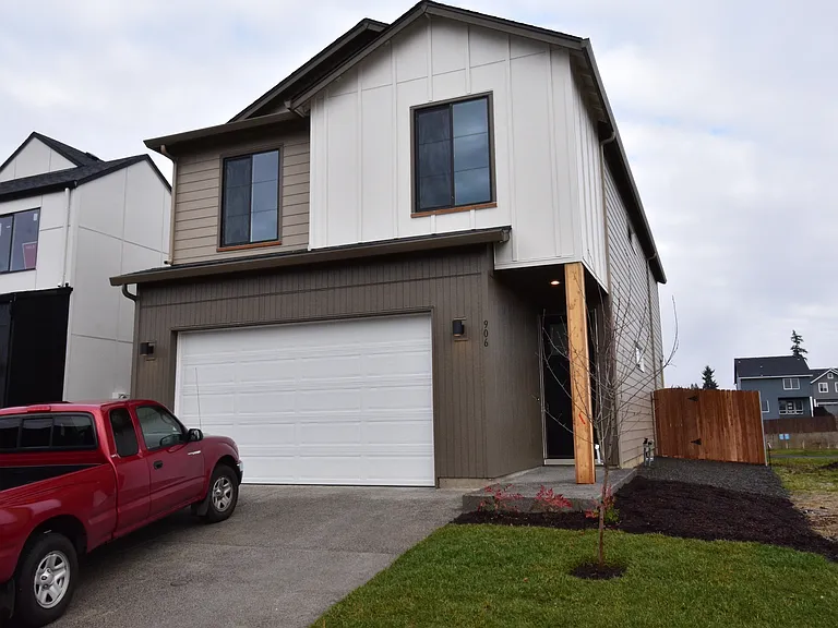 829 NW 175th Way — Photo 1