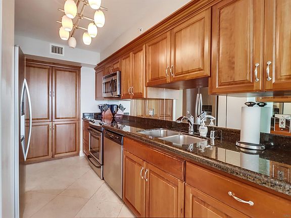 5th image of 1750 Avenida Del Mundo Unit 510