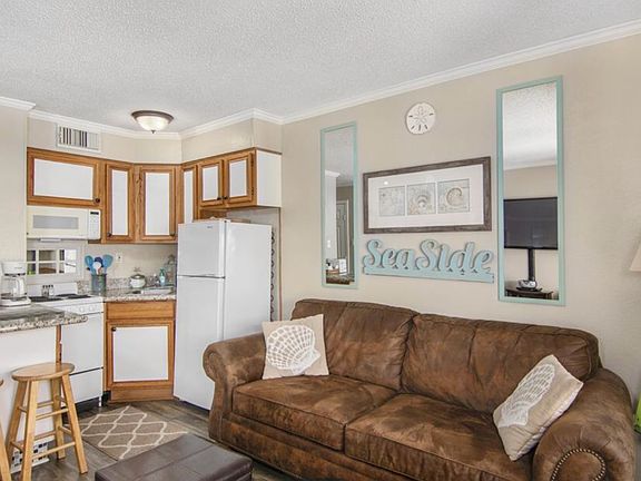 2nd image of 6102 Seawall Blvd #279