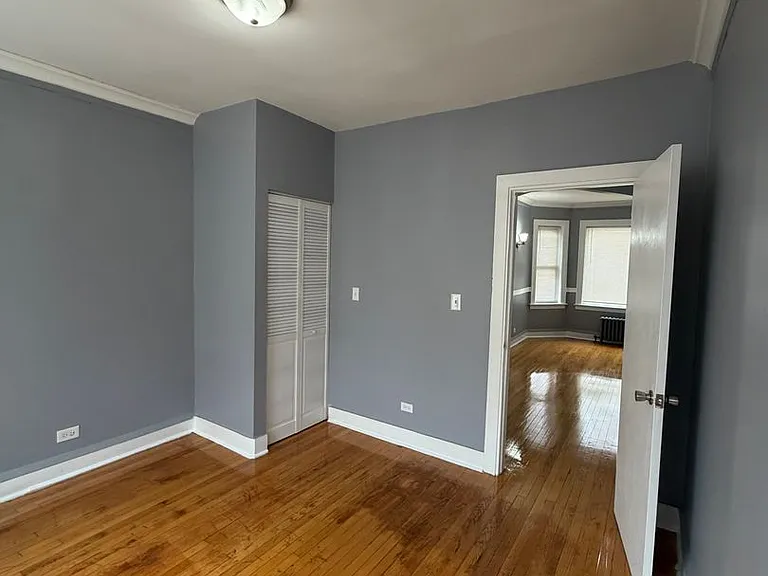 7705 S Laflin St — Photo 5