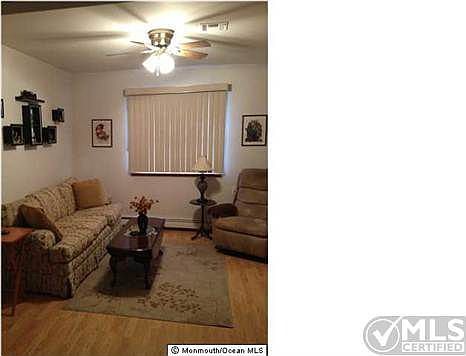 3rd image of 2 Saint Catherine Blvd