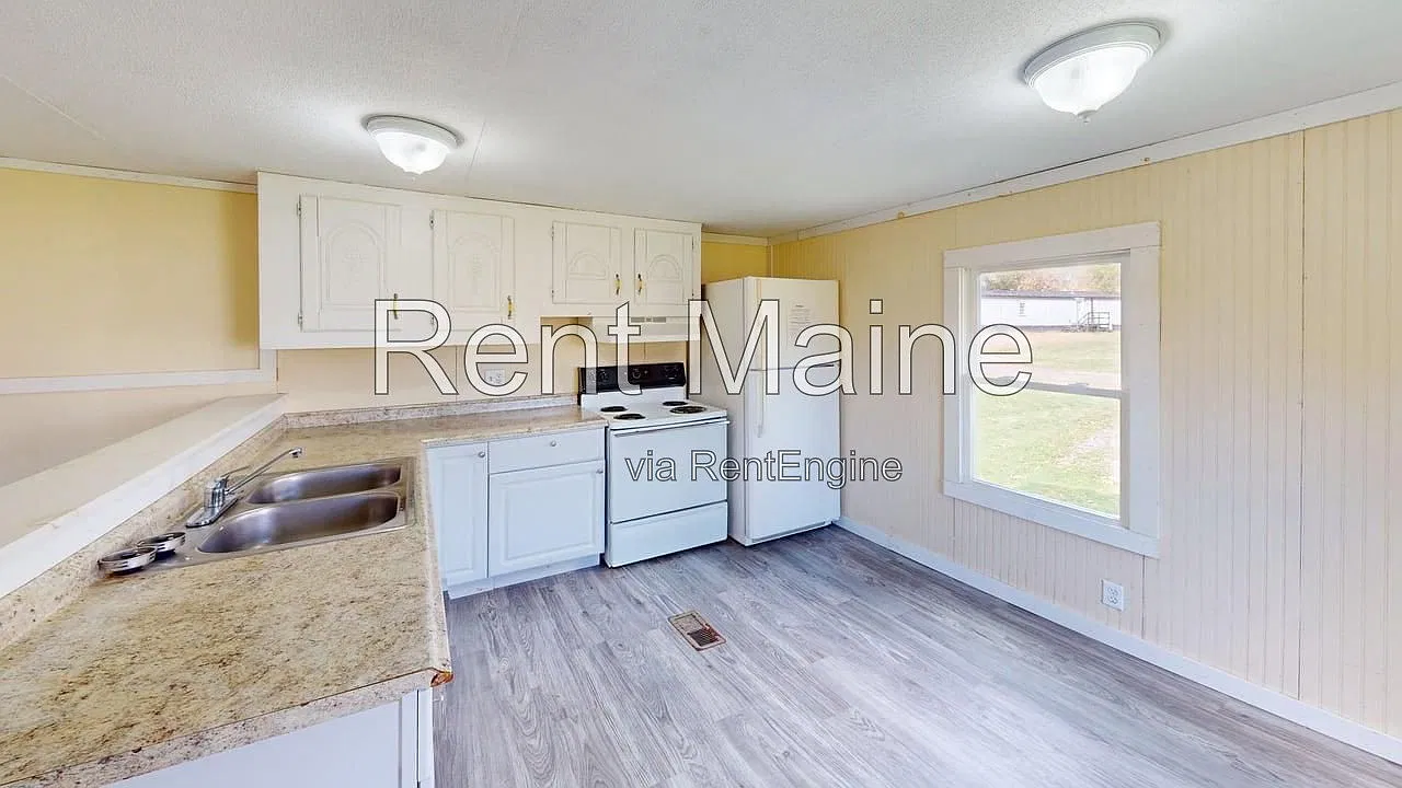 2 bed, 1.0 bath, 678 sqft, $1,050 — Photo 2