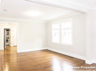 15-17 Nottinghill Rd #1AD, Brighton, MA 02135