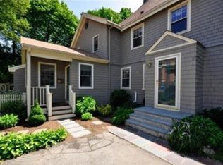 10 Pleasant St, Medfield, MA 02052